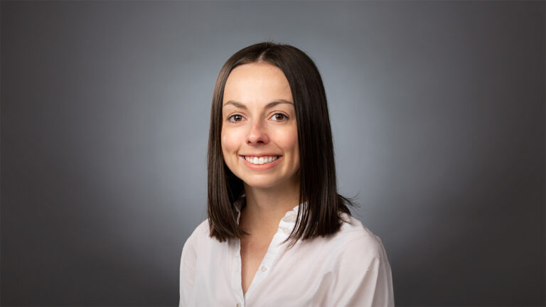 Headshot of Ashlee Schutte