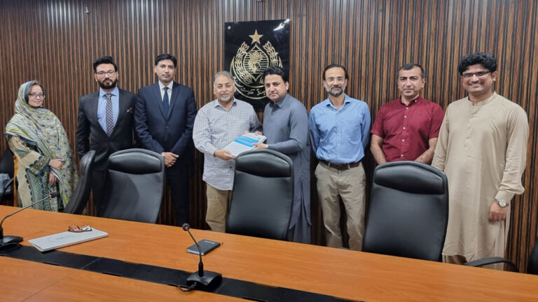 Project team and Health Ministry Team pose for photo