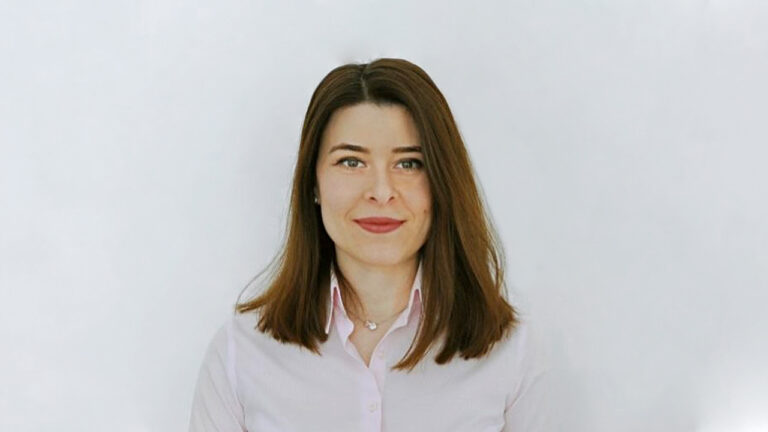Headshot of Ekaterine Leonidze