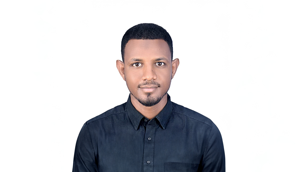 Headshot of Mohamed Bouha Hassan